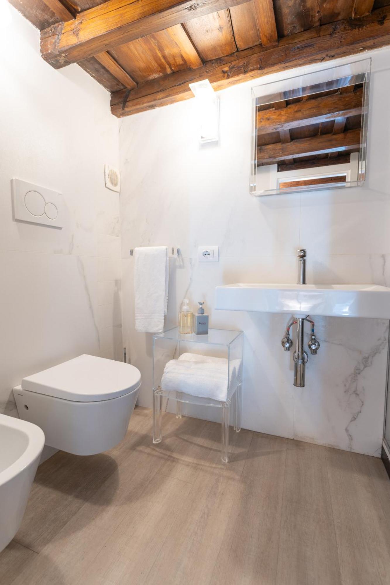 Apartment Pgrhome Domus Pantheon Rom